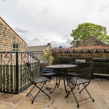 Delightful 2 Bed Flat In Old Mill-Private Garden Apartment Keighley Exterior foto