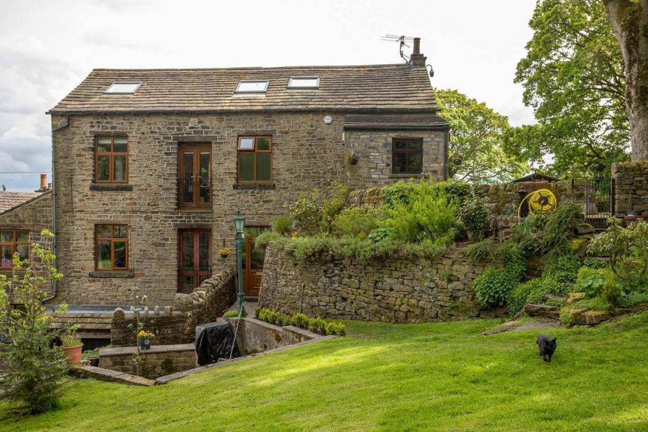 Delightful 2 Bed Flat In Old Mill-Private Garden Apartment Keighley Exterior foto