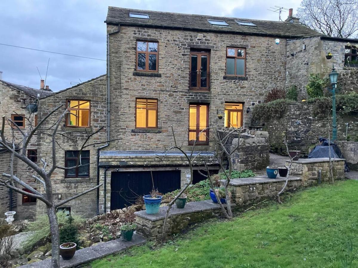 Delightful 2 Bed Flat In Old Mill-Private Garden Apartment Keighley Exterior foto